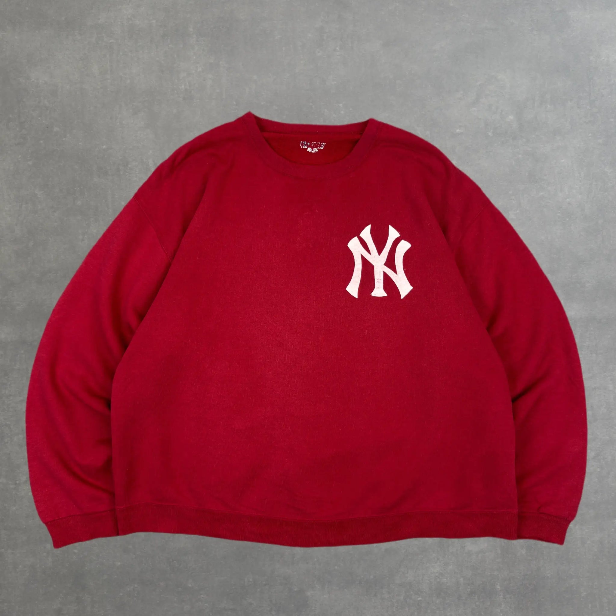 VINTAGE RED NY YANKEES CREWNECK - XL